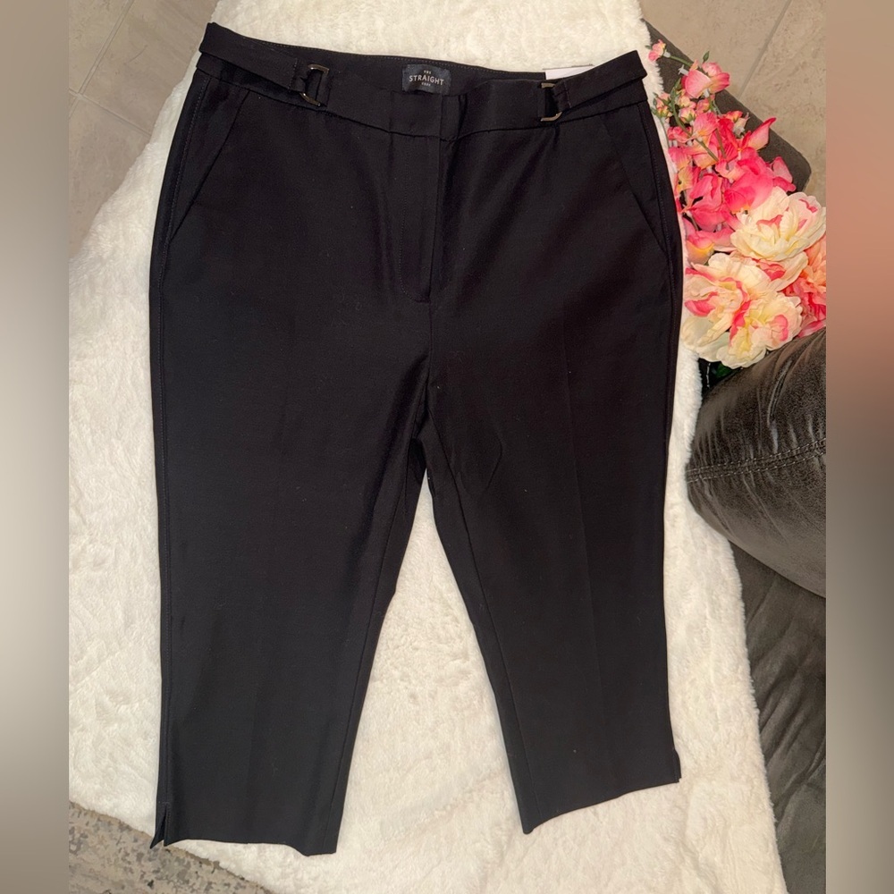 NWT White House Black Market Black Cropped Pants Size 8